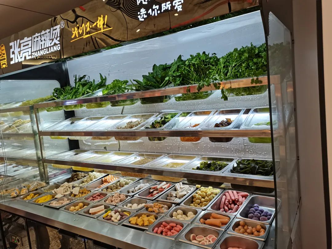 杨国福、张亮双巨头雄踞，麻辣烫新锐品牌应该怎样突围？