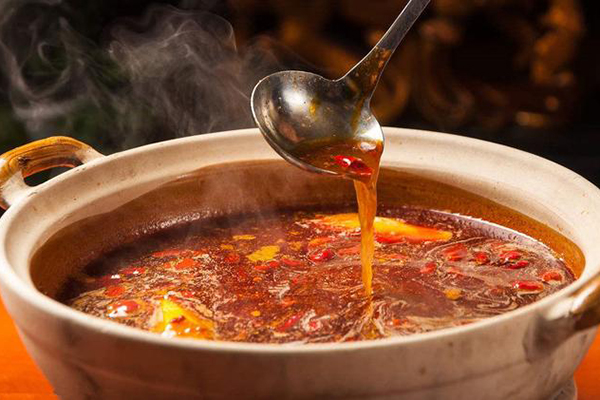 串串香也能在家做着吃？关键在于汤底，客官数签签来教你做