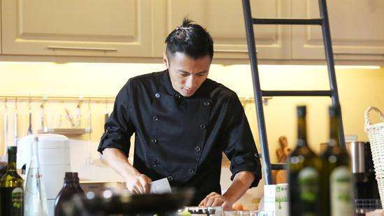 小米有品推“颠勺神器”，米其林三星主厨自用，不输德国双立人