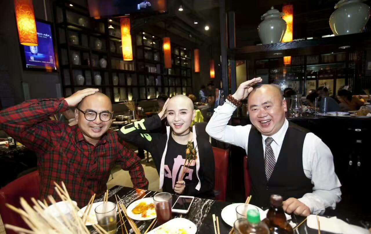 光头串烧周密：跨国加盟店铺管理促品牌成长，勤学习促品牌增值