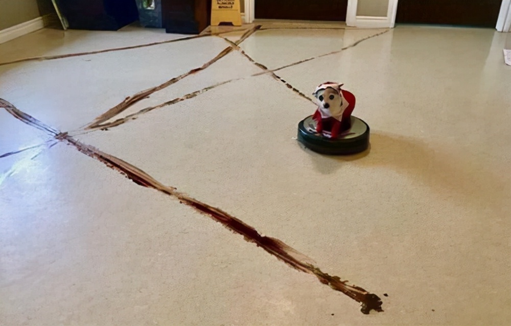 小编精选：美的 W11 智能扫拖机器人扫吸拖洗烘5合1 预约到手4299元