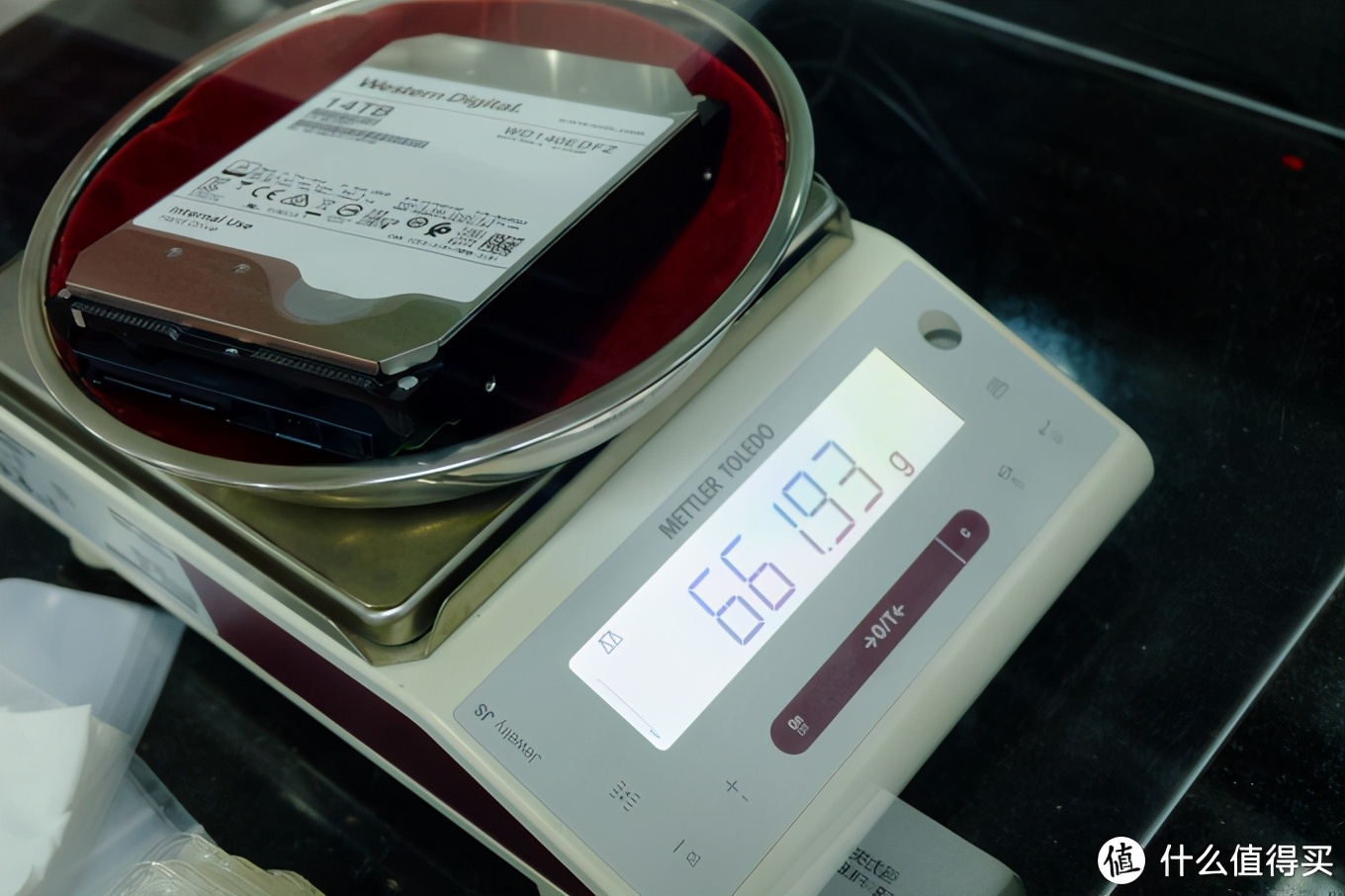 西部数据14TB移动硬盘晒单及拆解分析硬盘的磁记录方法