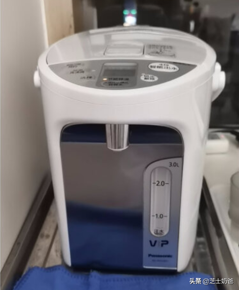 电热水瓶和即热式饮水机哪个好？电热水瓶什么牌子好？