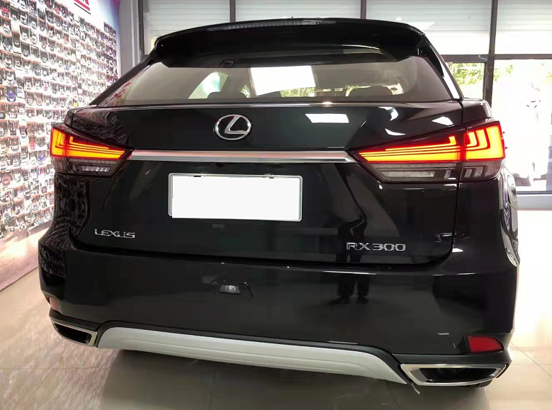 体验雷克萨斯RX：中大型豪华SUV，内饰豪华，40.5万起还看X3？