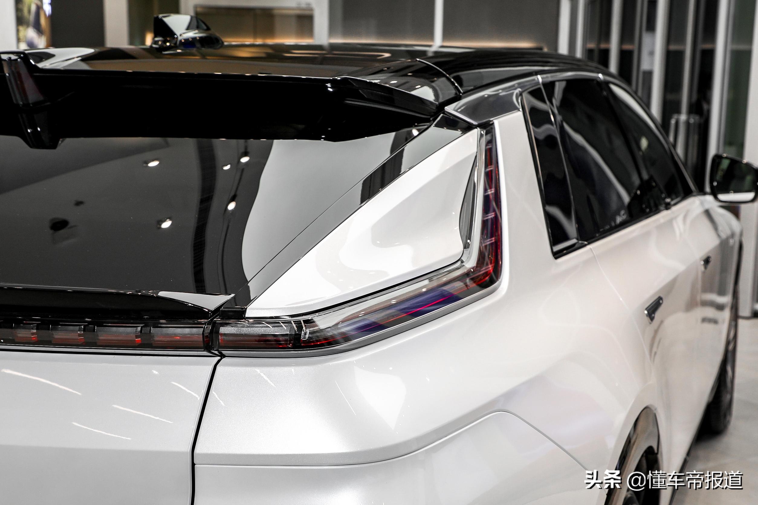 新车 | 预售43.97万元，凯迪拉克LYRIQ实车到店，今年交付