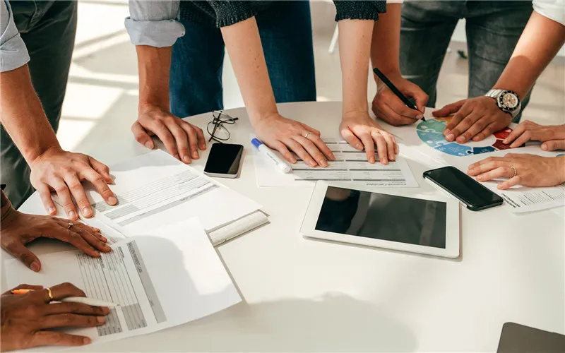 现在市场上，普通人想挣钱，还有哪些可以闷声发大财的渠道？