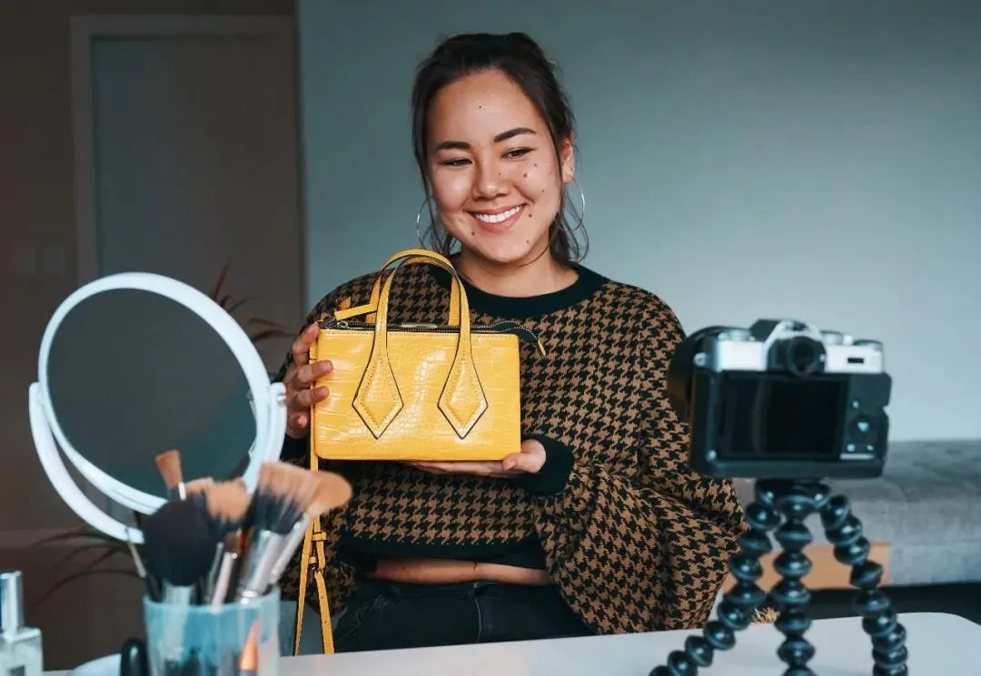 寻找消费与投资的平衡点，年轻人在闲鱼玩赚二奢