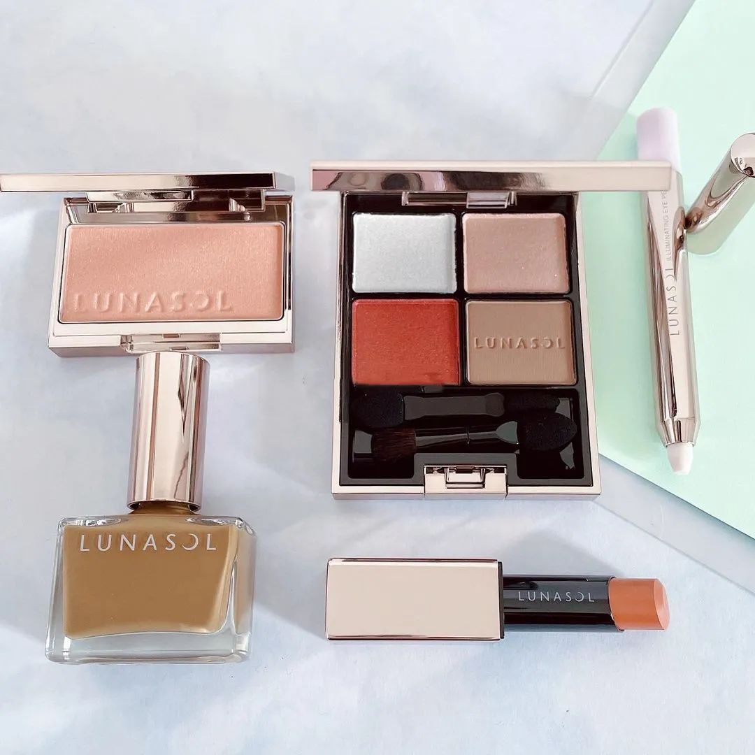 兰蔻IDOLE是我香水；尔木萄化妆刷免洗喷雾全新上市...