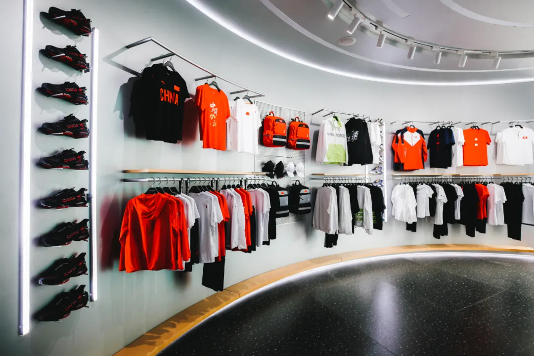 安踏「奥运主题」快闪店 · 全国第1站