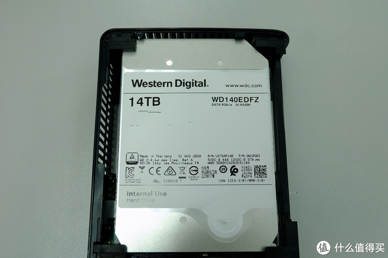 西部数据14TB移动硬盘晒单及拆解分析硬盘的磁记录方法