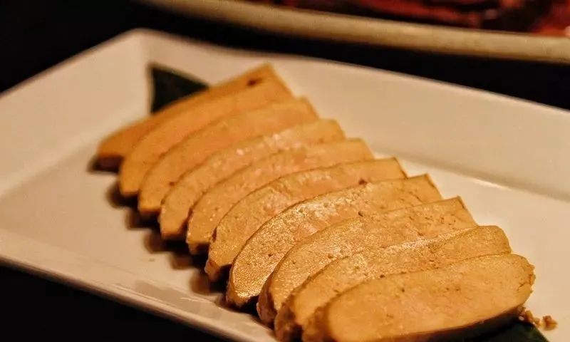 火遍粤港澳的烧腊，这家品牌在北京也火了