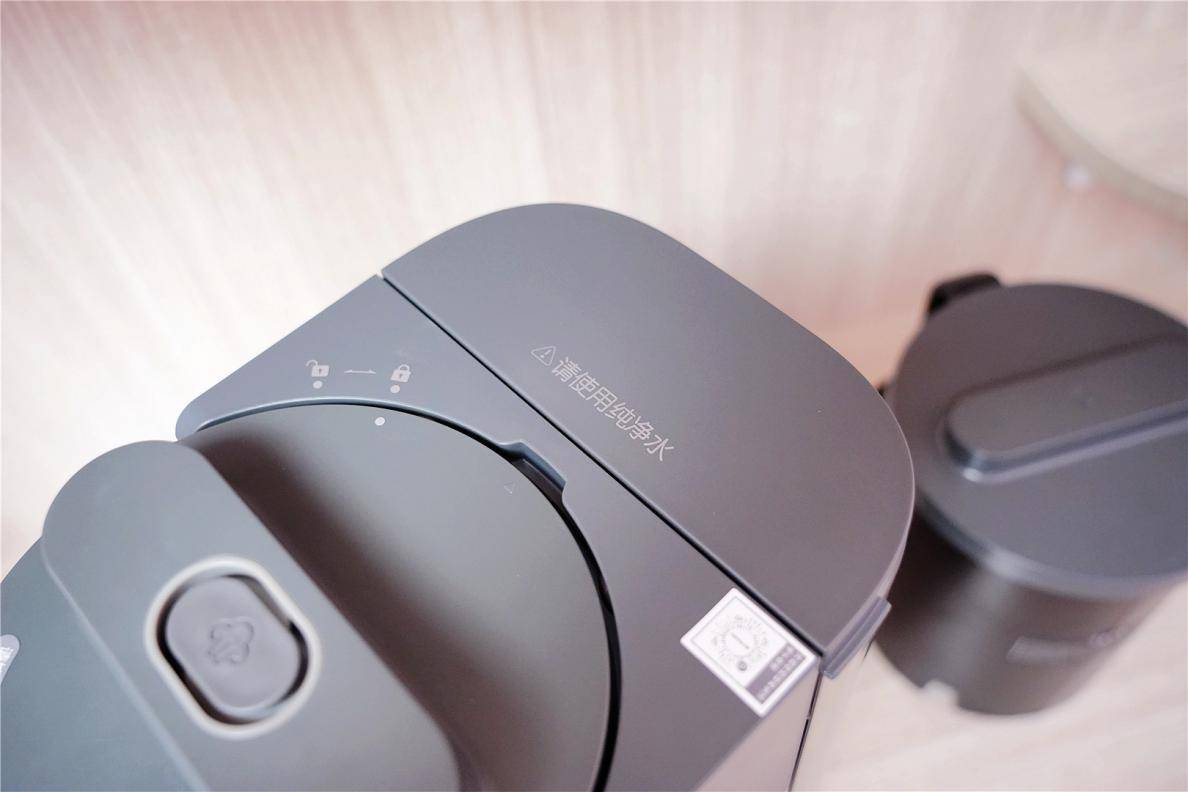 售价2399元，九阳上市破壁豆浆机一体机，而且还免手洗哦