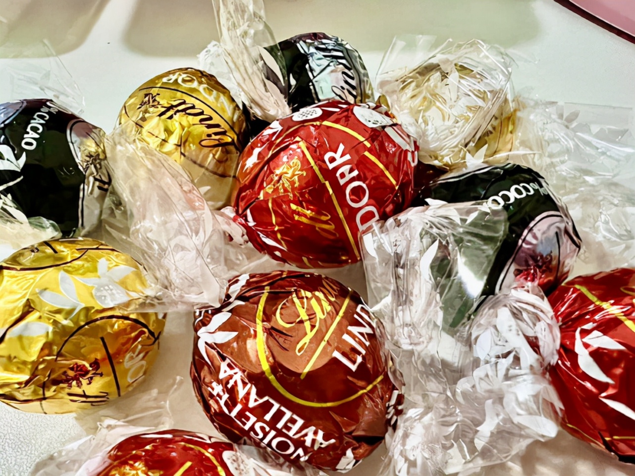 零食推荐丨瑞士莲软心巧克力