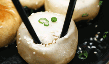 阿三生煎，“不入乡随俗”这条路走对了么？