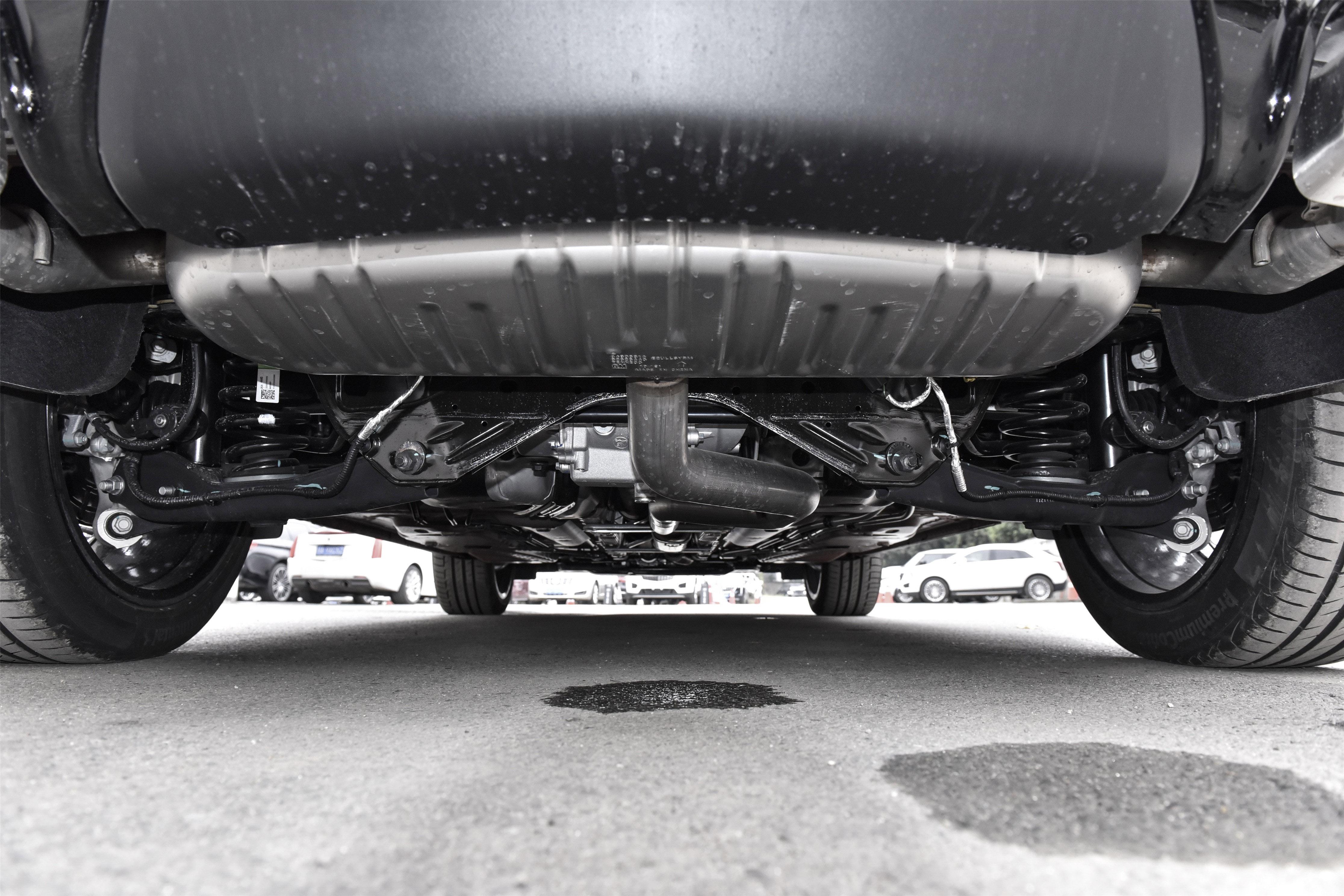 新车 | 售价26.17万-35.47万元，2022款凯迪拉克XT4上市，动力升级