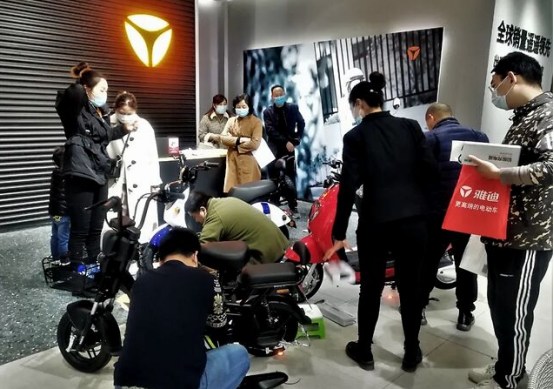 劲爆来袭，雅迪换电池，25元一只！仅3天