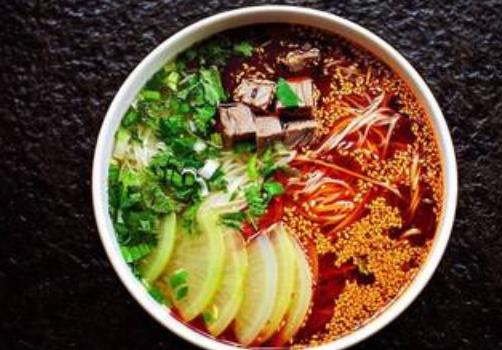 一个牛肉面加盟馆的生意经