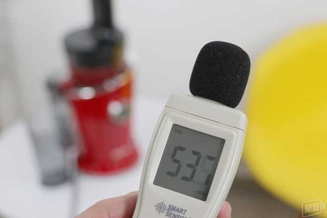 惠人H100s进口原汁机体验测评：果蔬就要榨汁喝才会更营养！