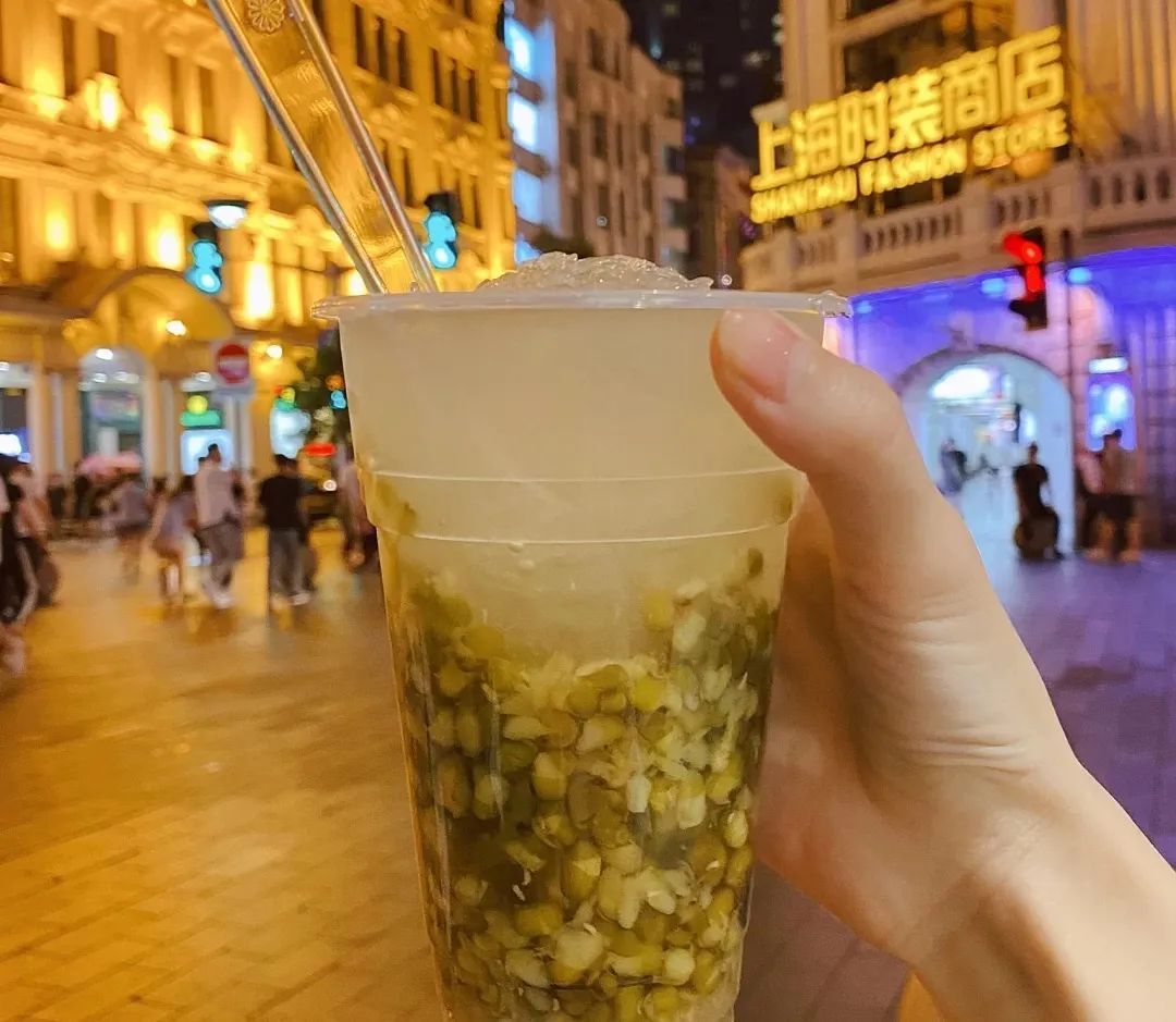 不冰爽怎么行！老字号、网红店齐放大招，带你甜蜜吃冰度夏