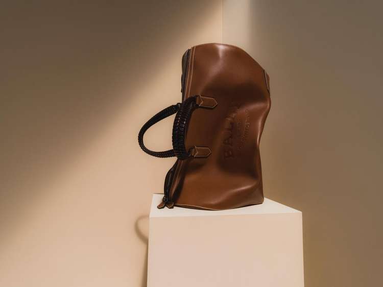 Bally 2021秋冬系列以两款全新设计致敬品牌匠心工艺传承