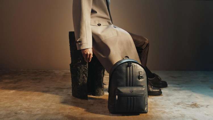 Bally 2021秋冬系列以两款全新设计致敬品牌匠心工艺传承