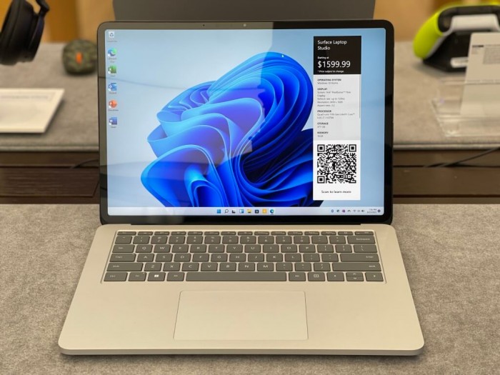 Surface Laptop Studio店内体验：一款极其酷炫的设备