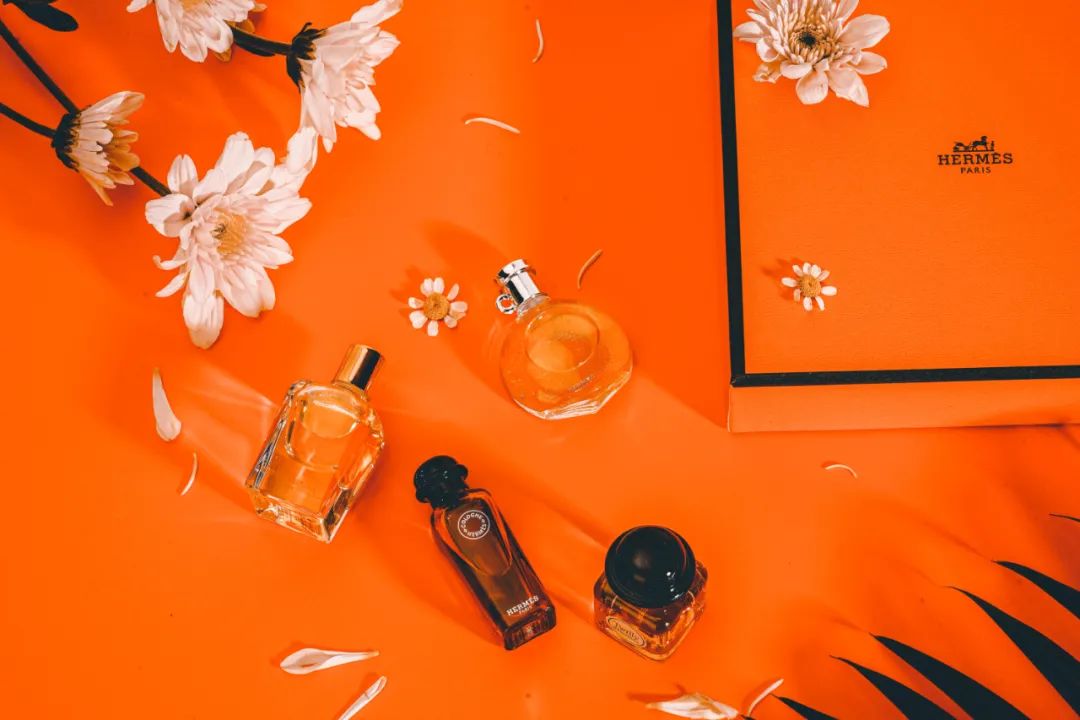 爱马仕Q香丝巾香水 4 瓶限时399抢！又甜又欲，一次体验香水界的“顶配”