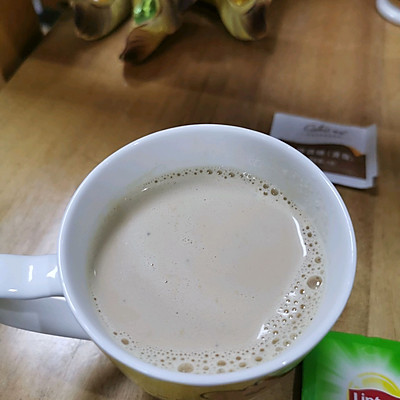 自制红茶奶茶「立顿红茶包」