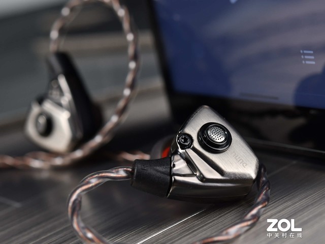 「有料评测」达音科Titan S耳塞评测：399元内卷之王