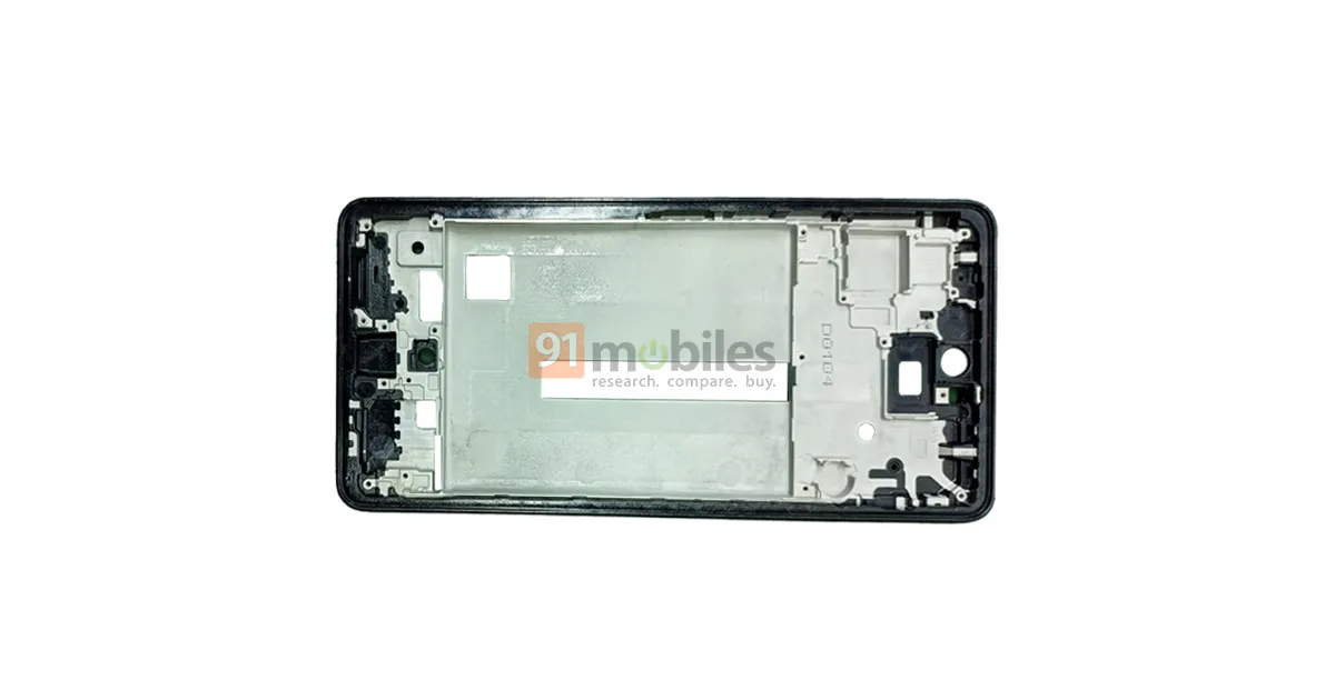 三星Galaxy A53 5G最新真机图像出现 展示外形设计和后置摄像头布局