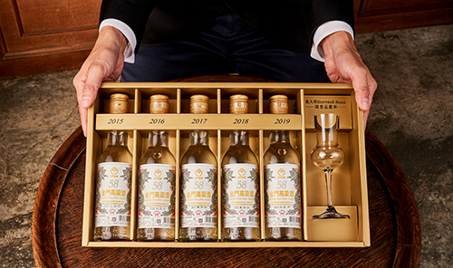 「58度金门高粱酒垂直年份典藏组」掀收藏热