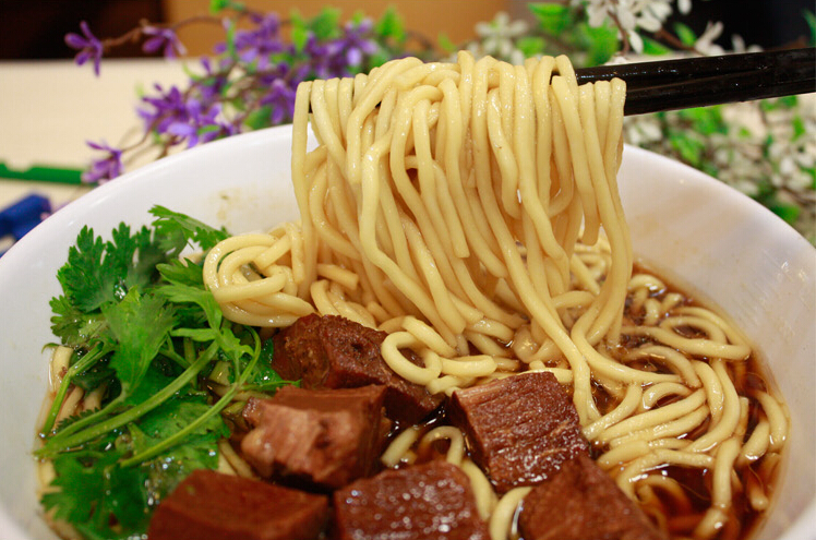 《吃货笔记》—最正宗的牛肉面“美国加州牛肉面大王”