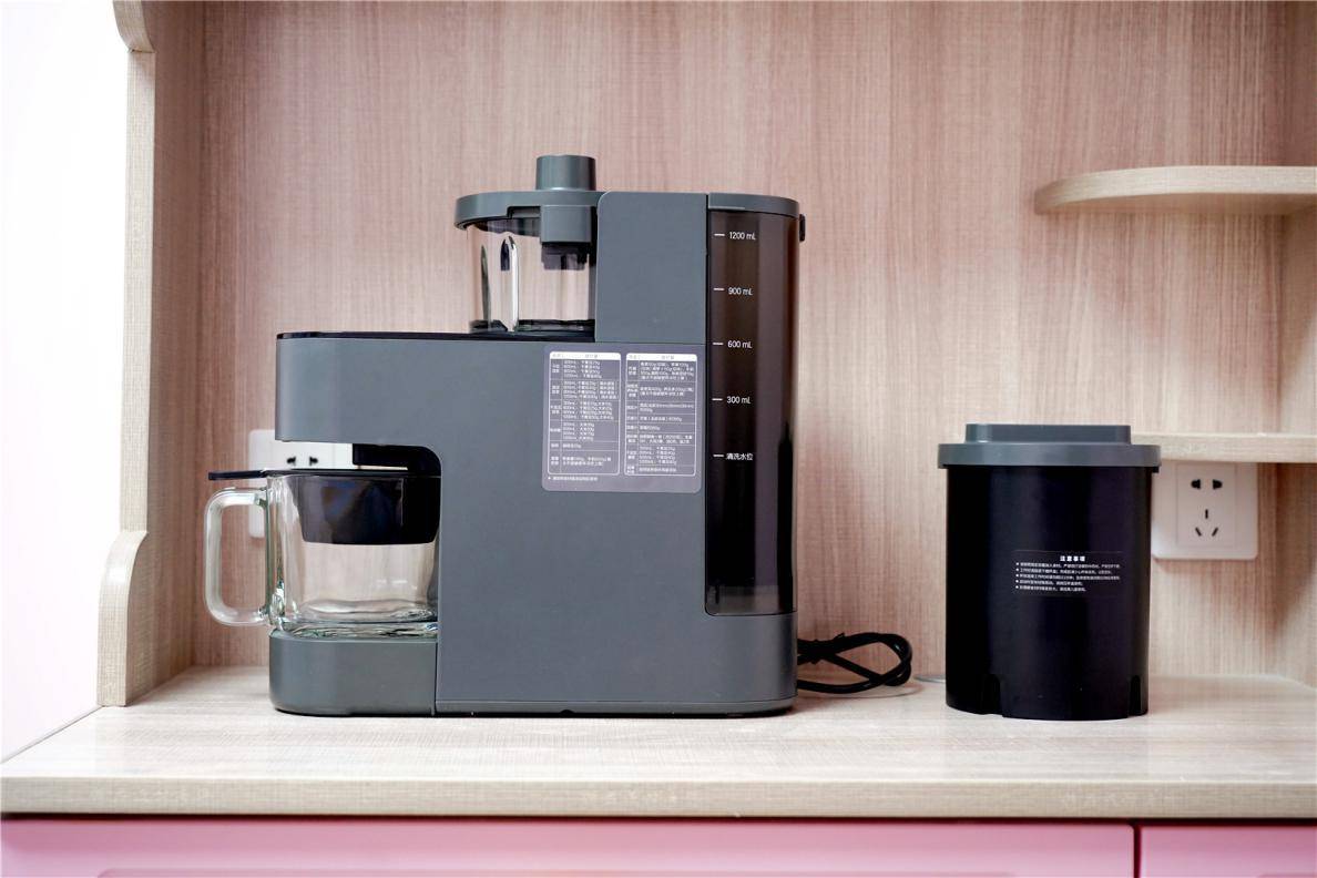 售价2399元，九阳上市破壁豆浆机一体机，而且还免手洗哦