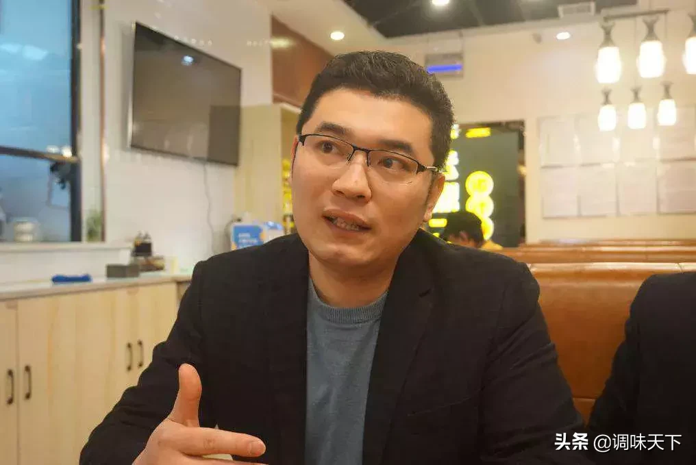 阿三生煎，“不入乡随俗”这条路走对了么？