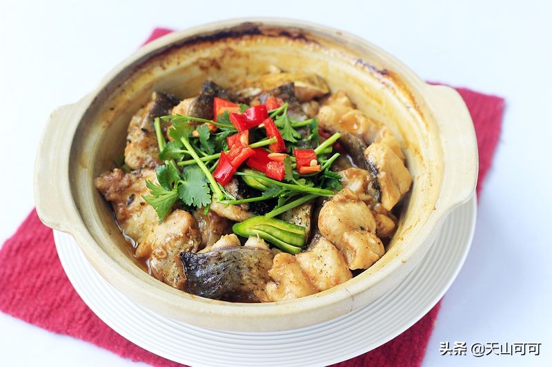 不煎不煮，不加一滴水，一锅焖出来，鱼肉嫩又鲜美，最适合新手做