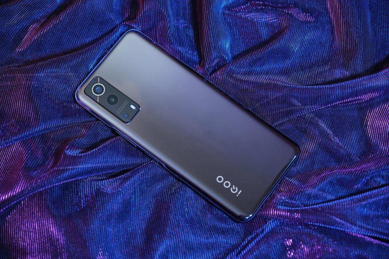 好手机的入手门槛都太高？这四款机型诠释何为“好用不贵”