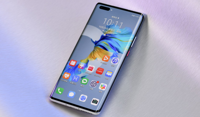 别等iPhone 13了！目前这4部智能手机就很值得选，好看又能打