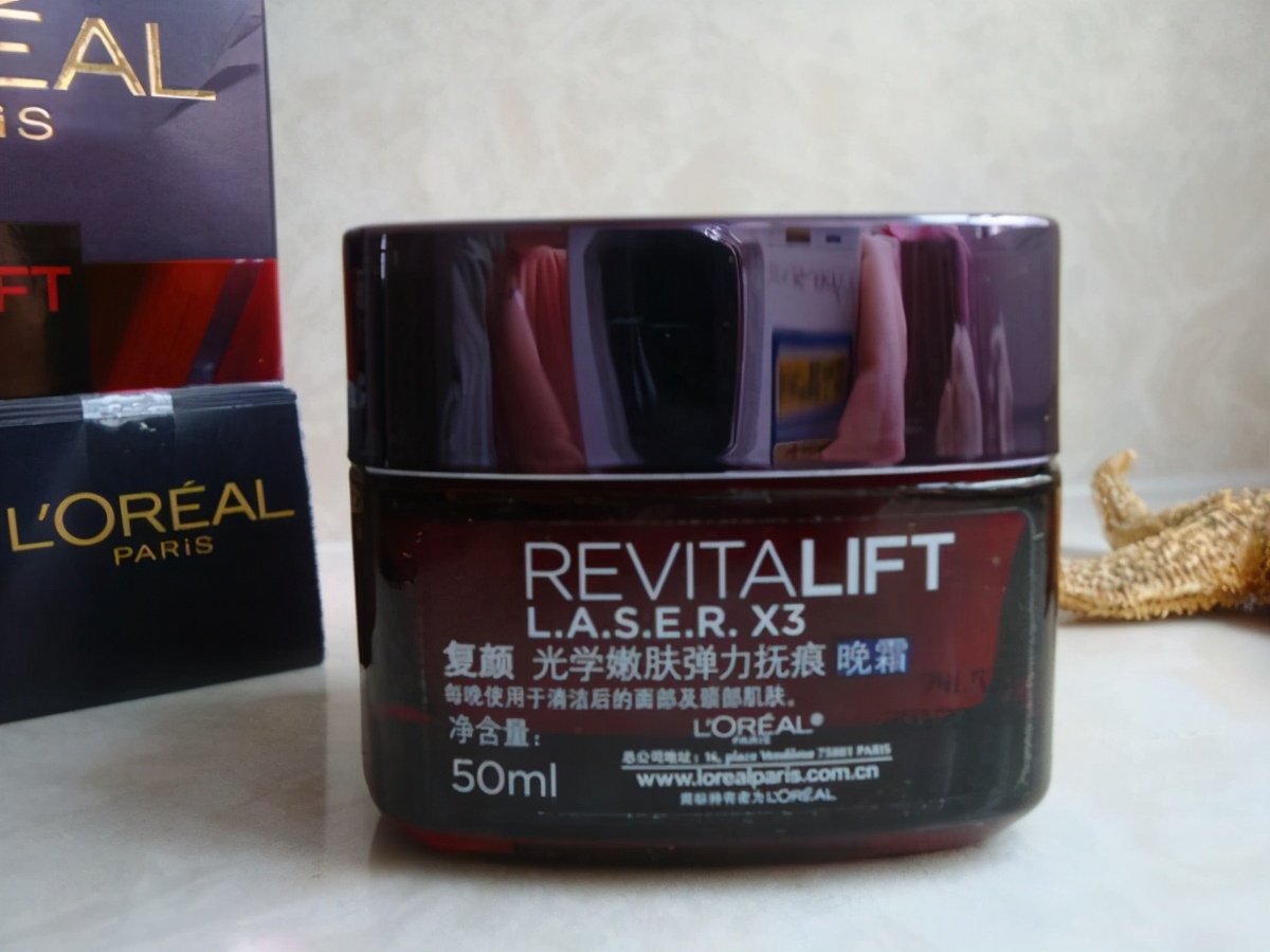 网络热门的面霜推荐：高效修复，长效锁水保湿，用后皮肤水嫩细滑