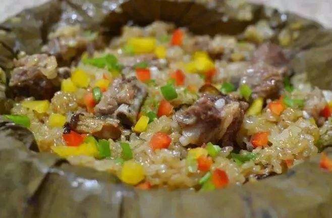 荷叶除了看还能吃？荷香四溢的荷叶饭，清香扑鼻味道好极了