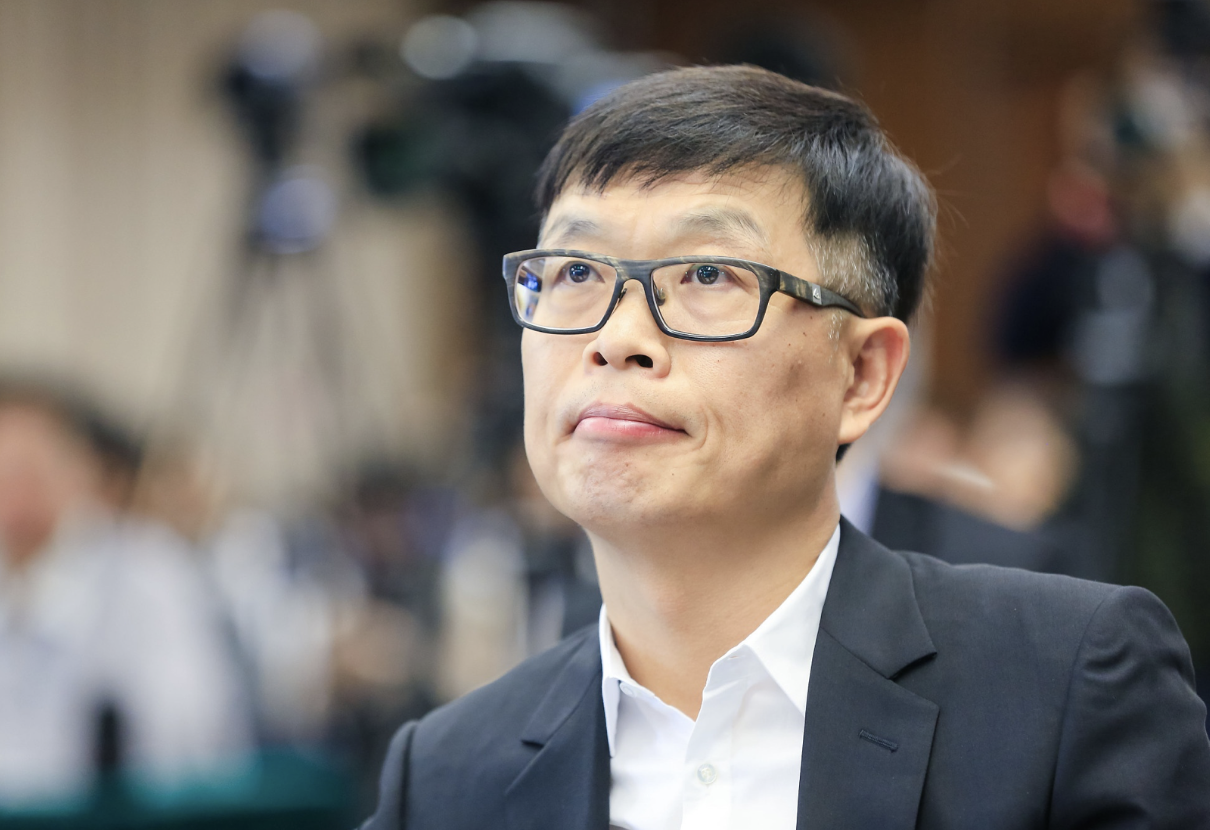 市值超5000亿，超格力两倍，方洪波为何更焦虑了？