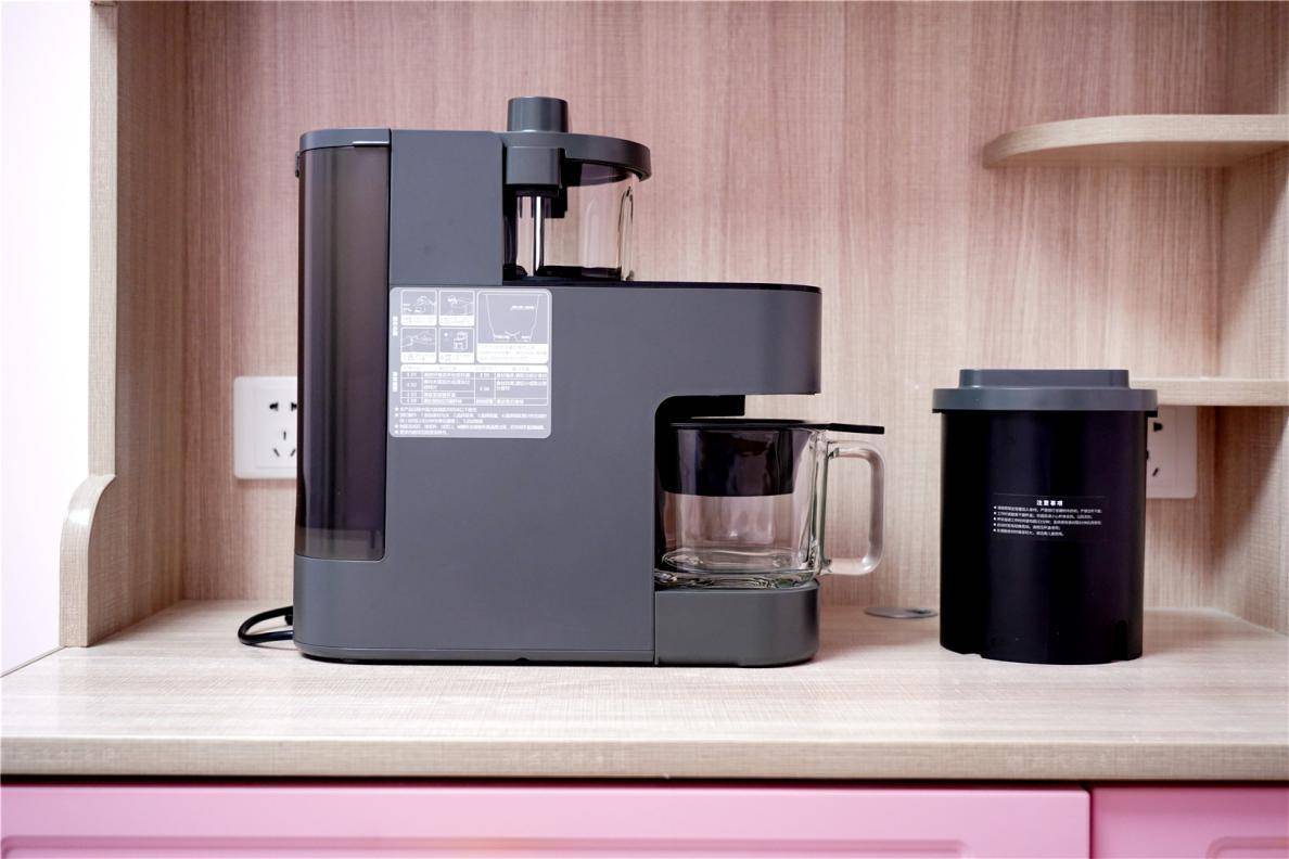 售价2399元，九阳上市破壁豆浆机一体机，而且还免手洗哦