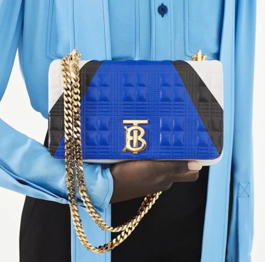 为什么Burberry的秋冬单品，让人完全没有抵抗力？