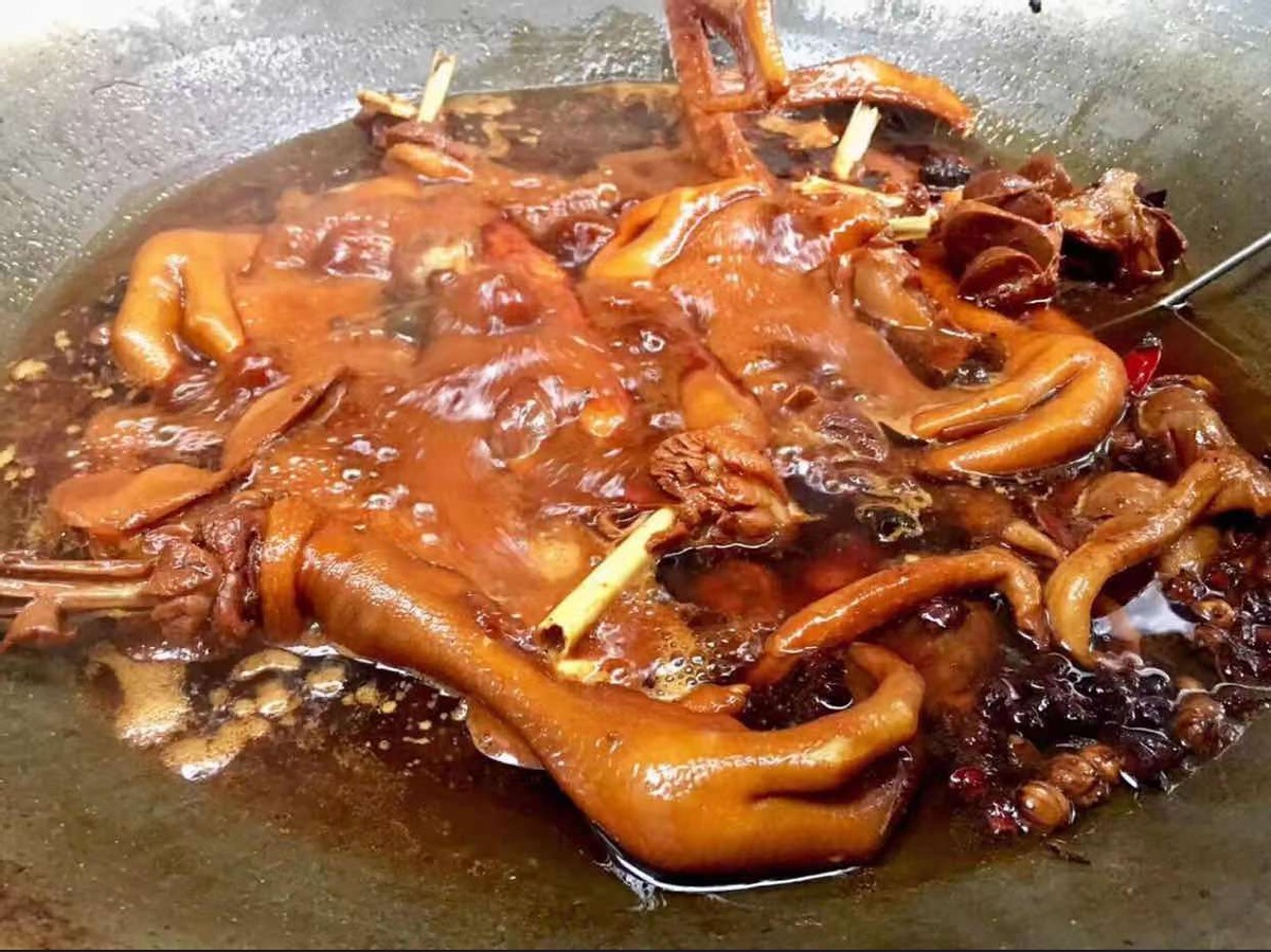 “百年老卤水”为何不变质还更香呢？原来有这么多门道，长见识了