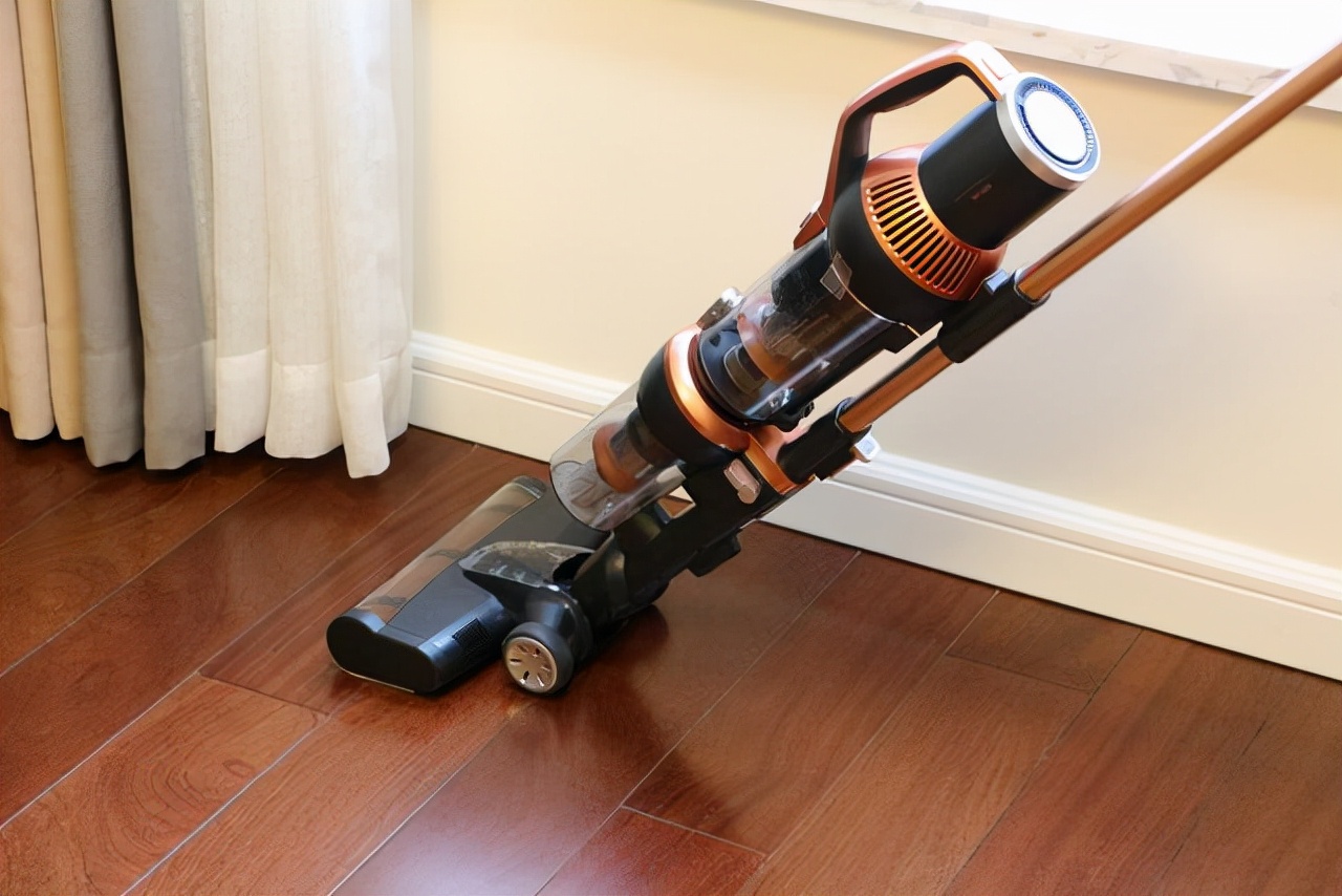 莱克立式吸尘器魔洁M12S—独特立式设计让清洁更轻松