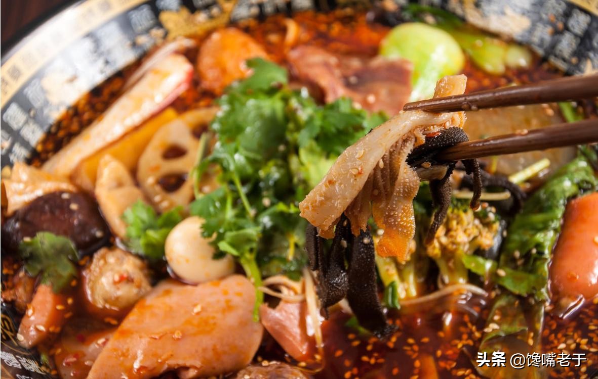 各地“麻辣烫”中，网评最好吃的前3名，看看你吃过几种？