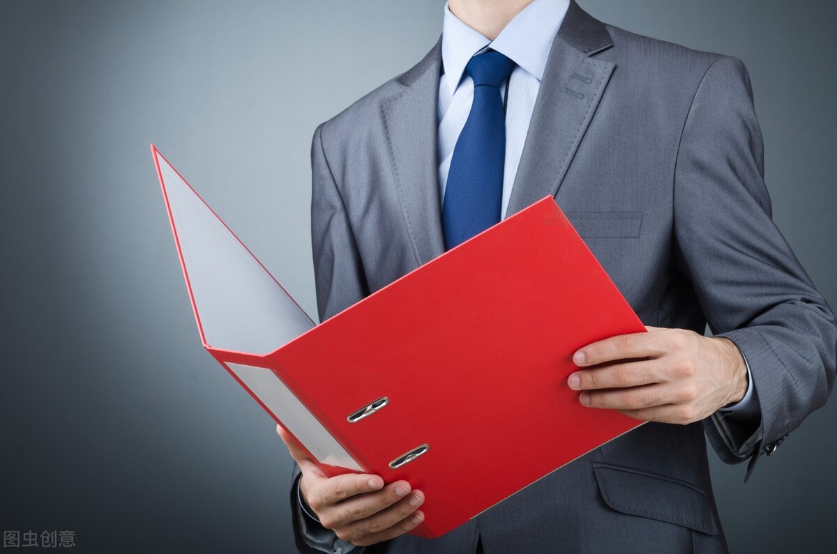 90后员工举报公司避税被开除，有人说这是双输，你怎么看？