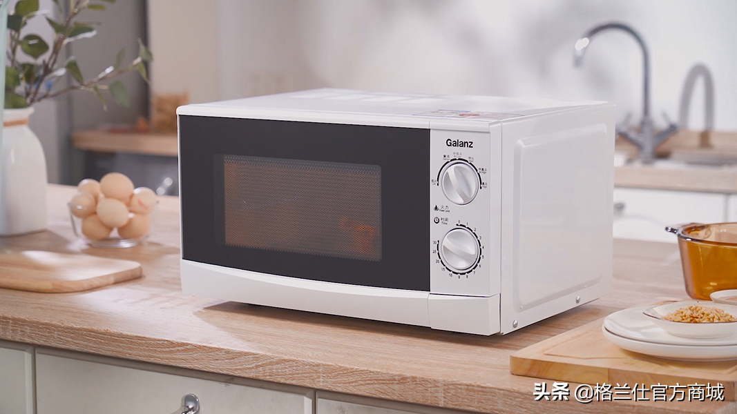 微波炉叮热饭菜时，要加盖子吗？