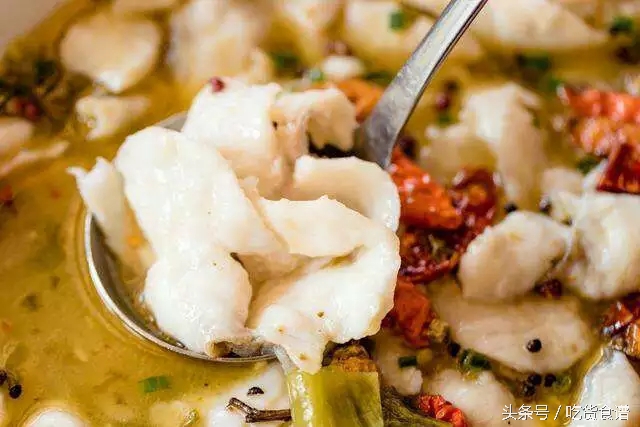 引人遐想的老坛酸菜鱼