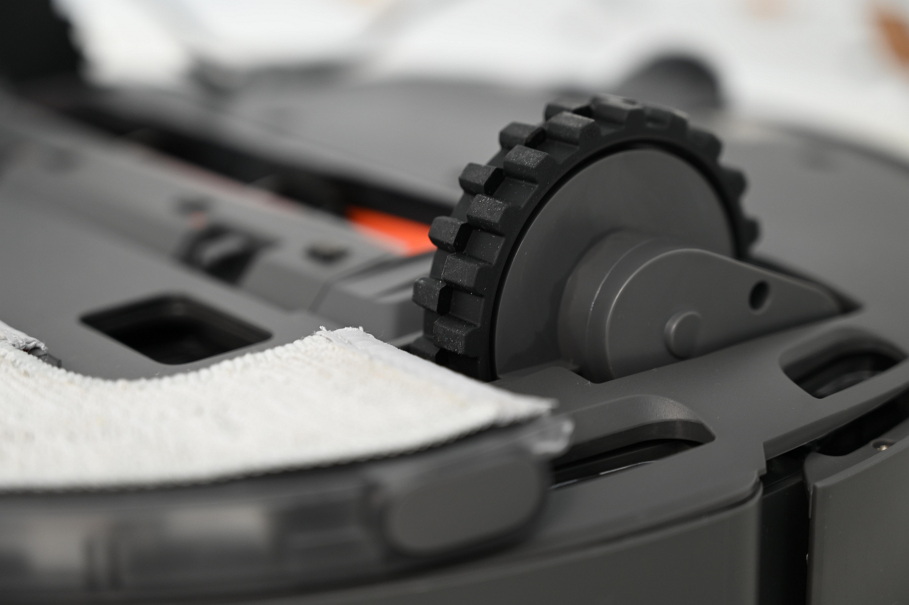 “懒人”们的福利工具，追觅自动集尘扫拖机器人L10 Plus体验