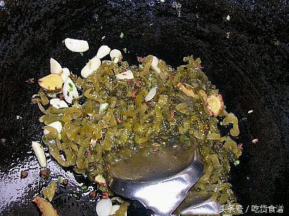 引人遐想的老坛酸菜鱼